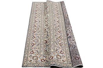 Matta, Keshan, ca 296 x 193 cm.