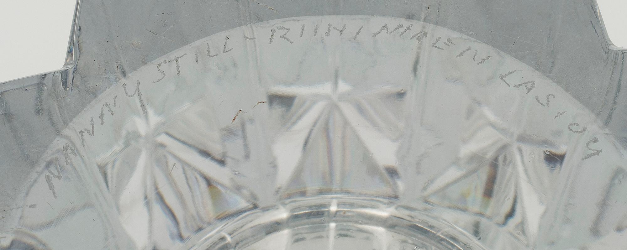NANNY STILL, VAS. Smycke (Safir). Sign. Nanny Still, Riihimäen Lasi Oy.