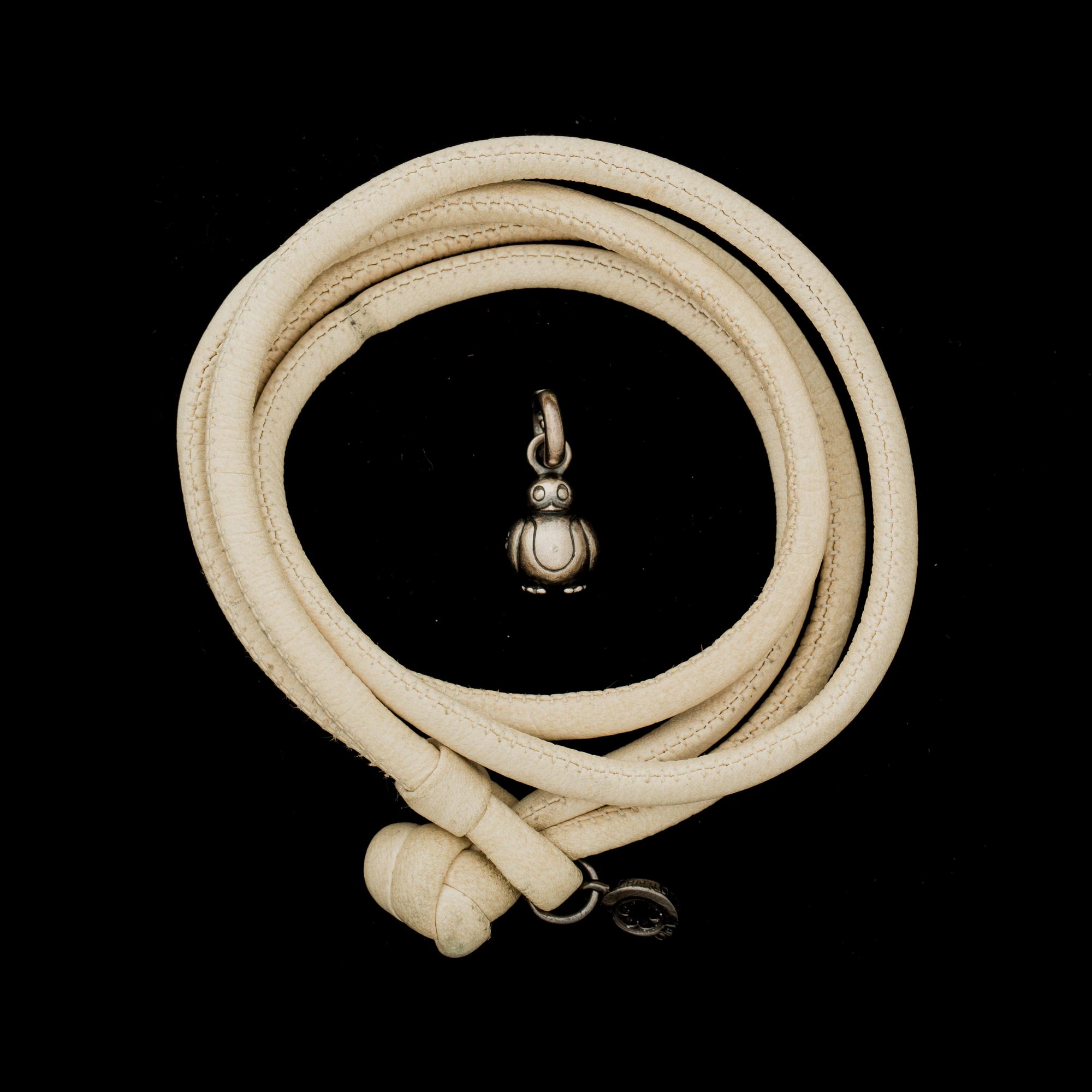 BERLOCK, silver med ARMBAND i läder, OLE LYNGGAARD.