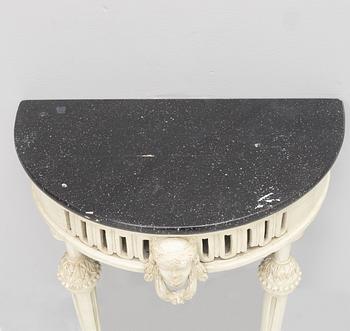 Konsolbord, sengustavianskt, omkring år 1800.