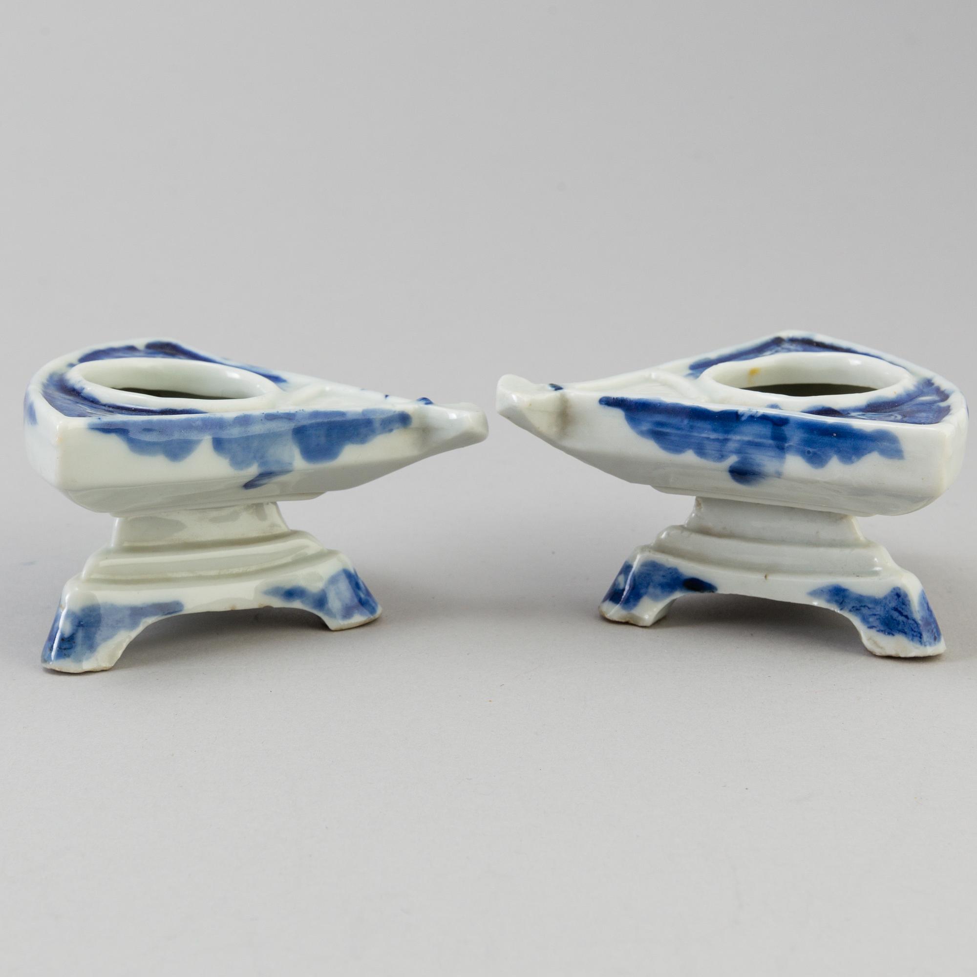 A set of fan-shaped bowls and a larger bowl, Japan, Meiji (1868-1911).