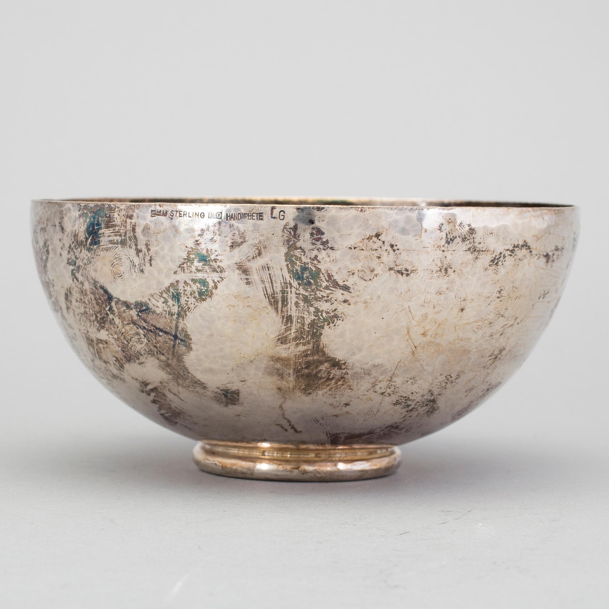 A silver bowl, Bröderna Lundqvist AB, Falun, 1989. Weight ca 245 grams.