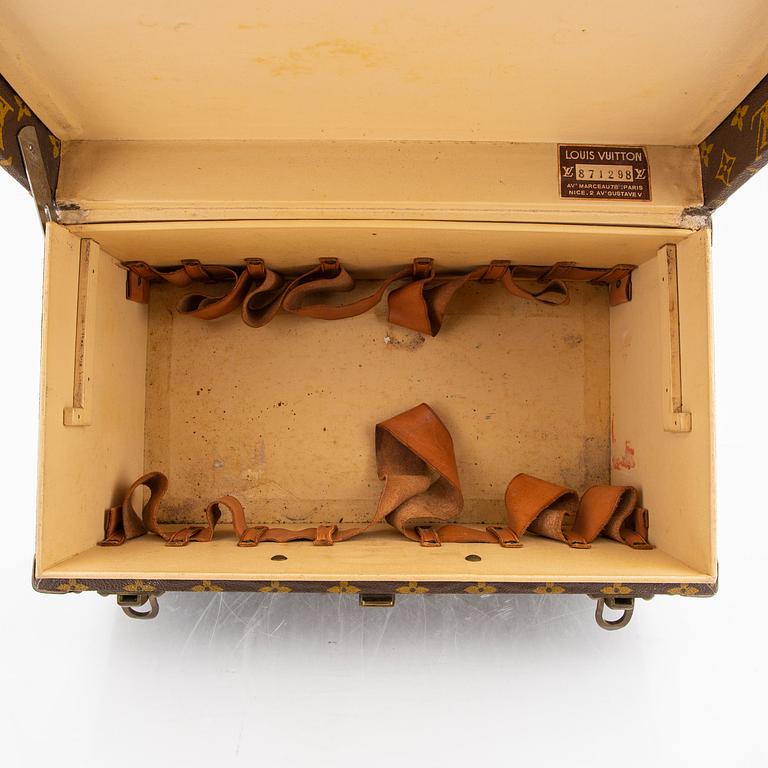 Louis Vuitton, "Boite à Flacons", beauty box.