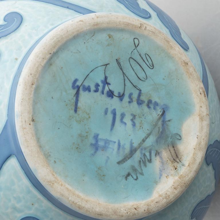 Josef Ekberg, a 'Sgrafitto' creamware pot, Gustavsberg, 1923.