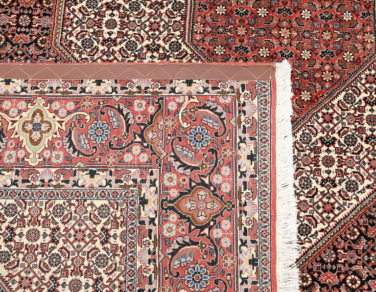 A Bidjar carpet, so-called Tekab, approx. 303 x 251 cm.