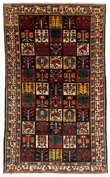 A semi-antique, Chahar Mahal/Bakhtiari carpet, approximately 341 x 205-212 cm.