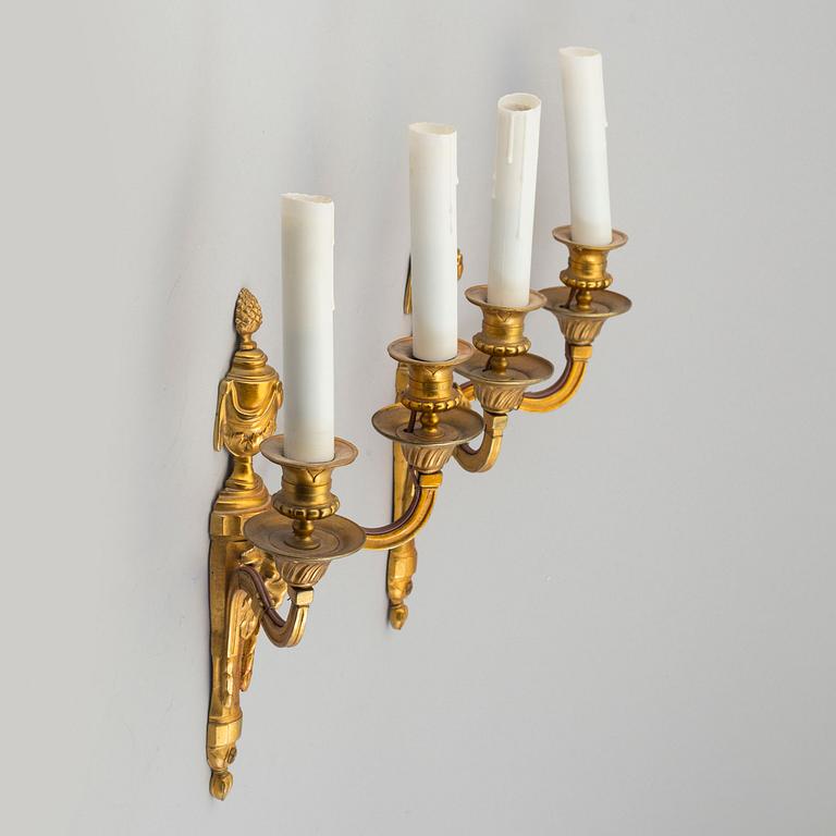 A 20th century wall sconces.