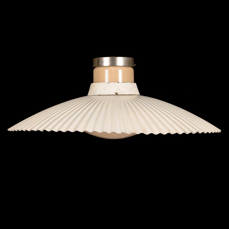 Paavo Tynell, a 1940 '2090' pendant light for Taito.