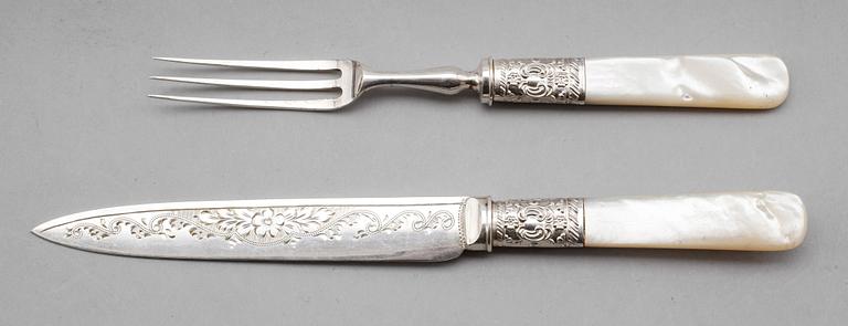 DESSERTBESTICK, 24 delar, pärlemor och pläter, England, 1900-talets första hälft.