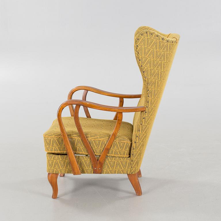 A mid 20th century armchair.