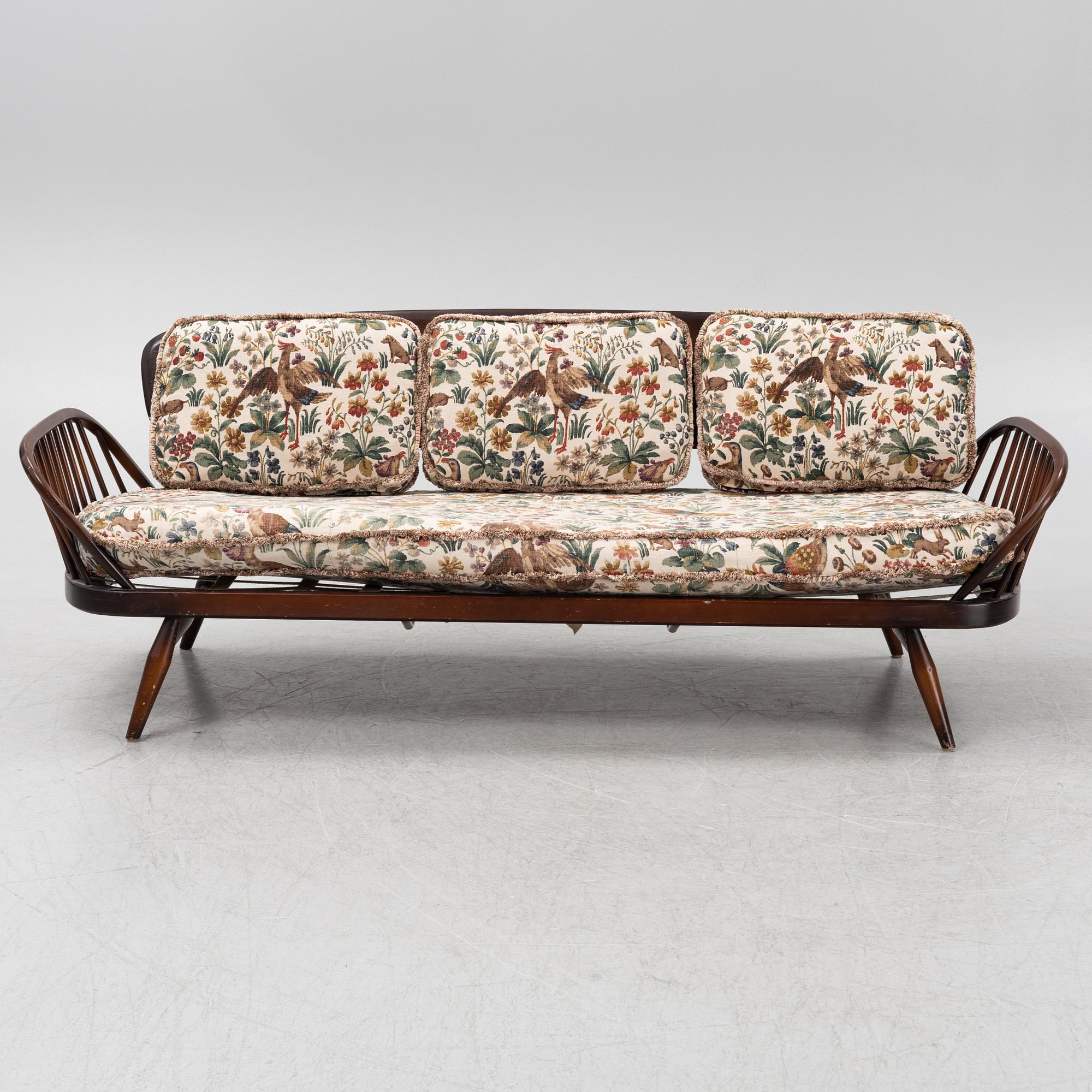 Lucian Ercolani, dagbädd och karmstol, olika modeller, Ercol, England, 1960/70-tal.