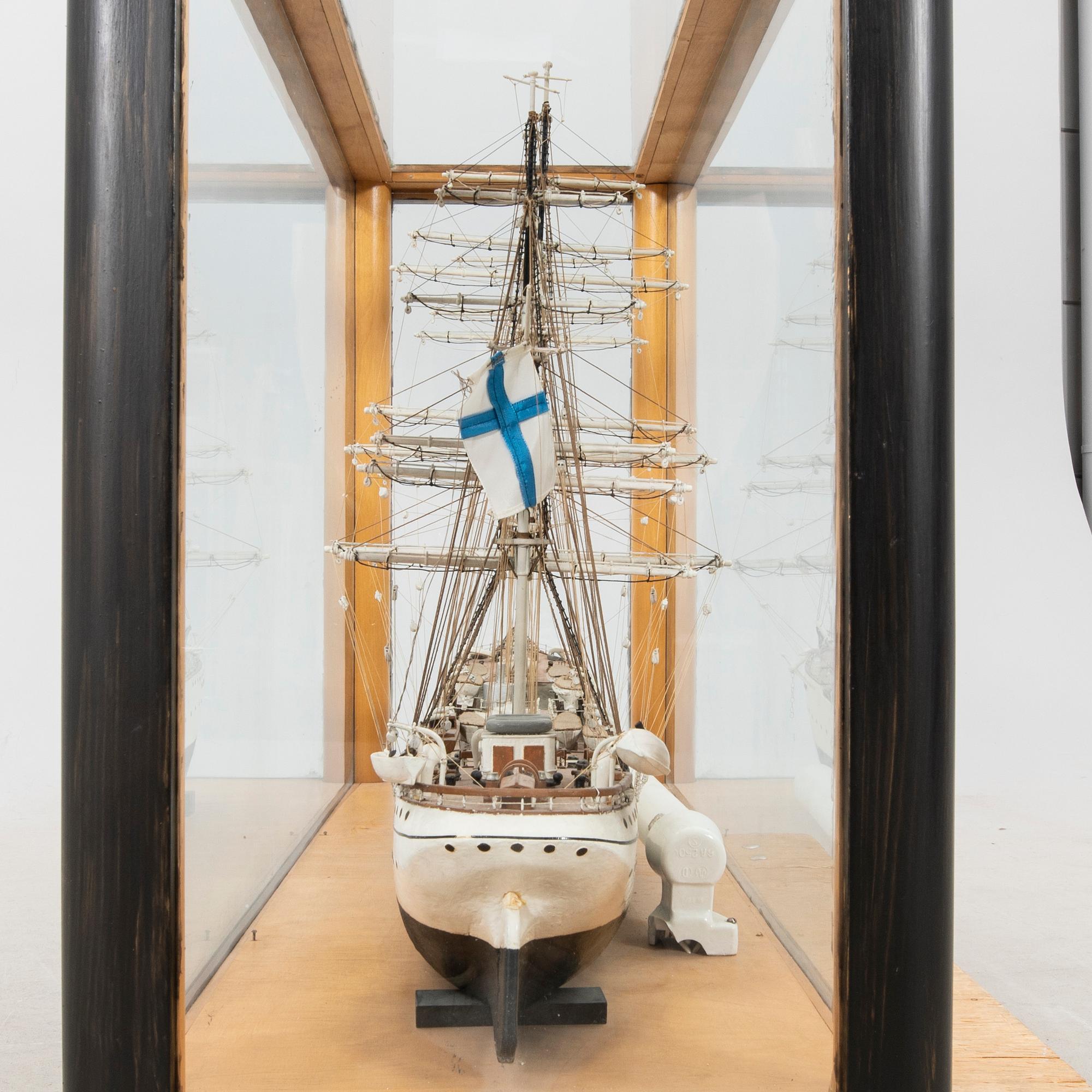 A ships model of frigate Suomen Joutsen 20th century.