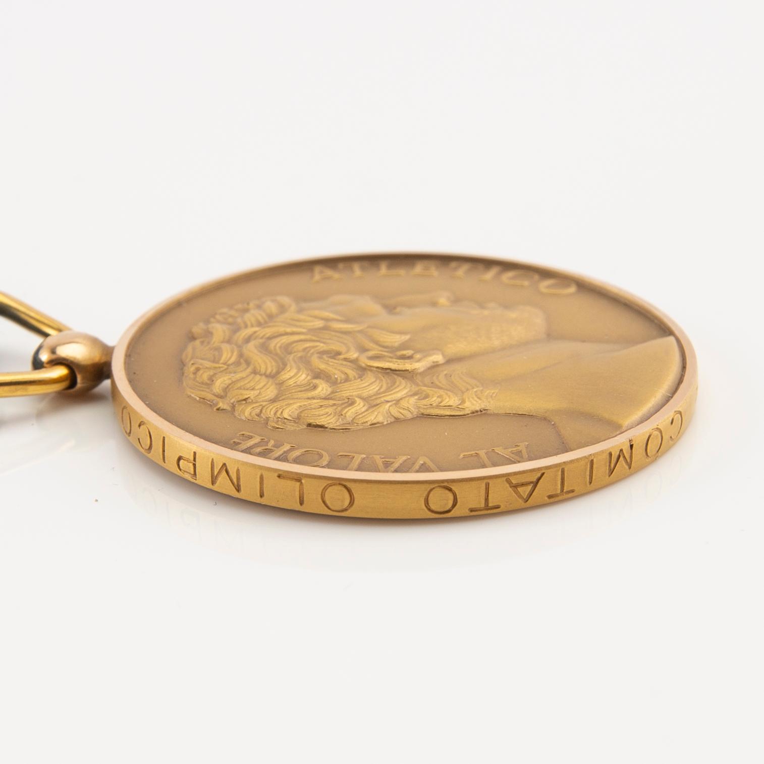 Athletic Valour Medal in 18K gold awarded to Francesco Gargano, Bertoni Milano Italy.