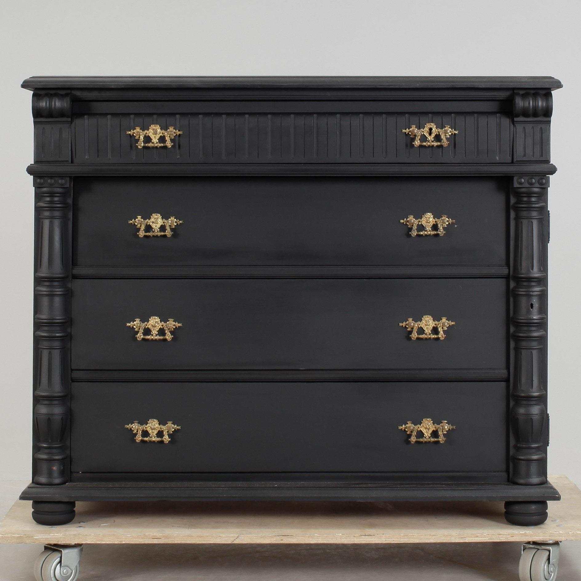 BYRÅ, nyrenässans, 1800-talets slut.