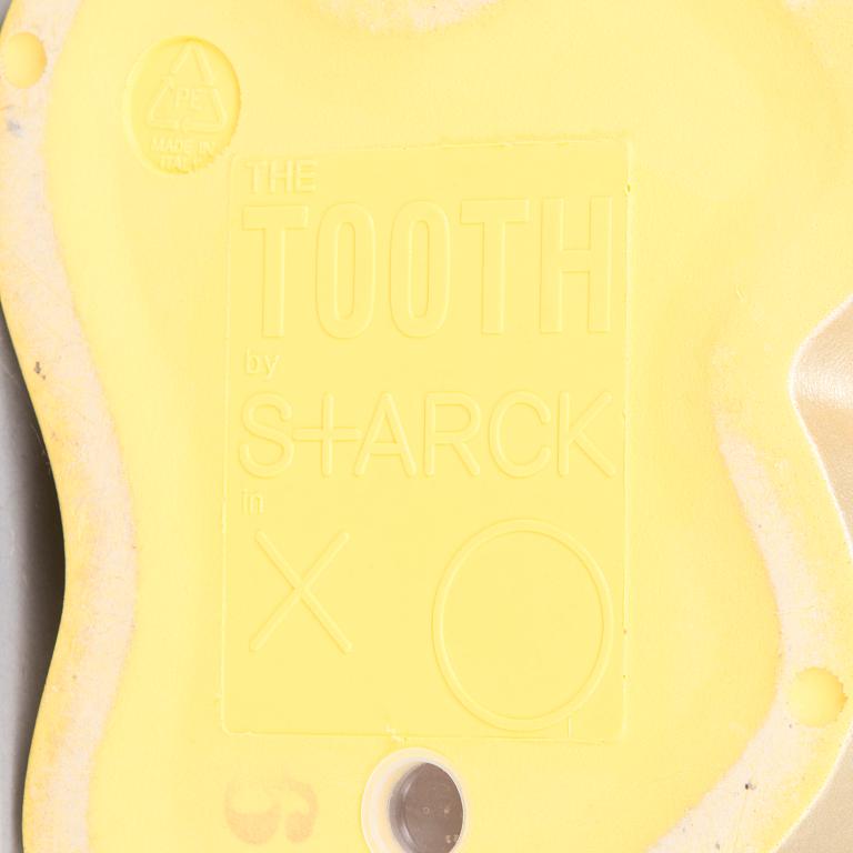 RAHI, "The Tooth Stool", design Philippe Starck, muovia.