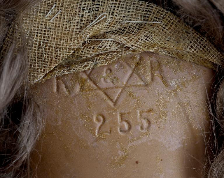 PORSLINSDOCKA samt CELLULOIDDOCKA, Tyskland, 1900-talets första hälft. Heubach Köppelsdorf samt Kämmer & Reinhardt.