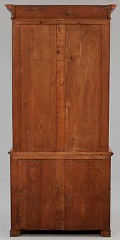 BOKSKÅP, nyrenässans, 1800-talets andra hälft.