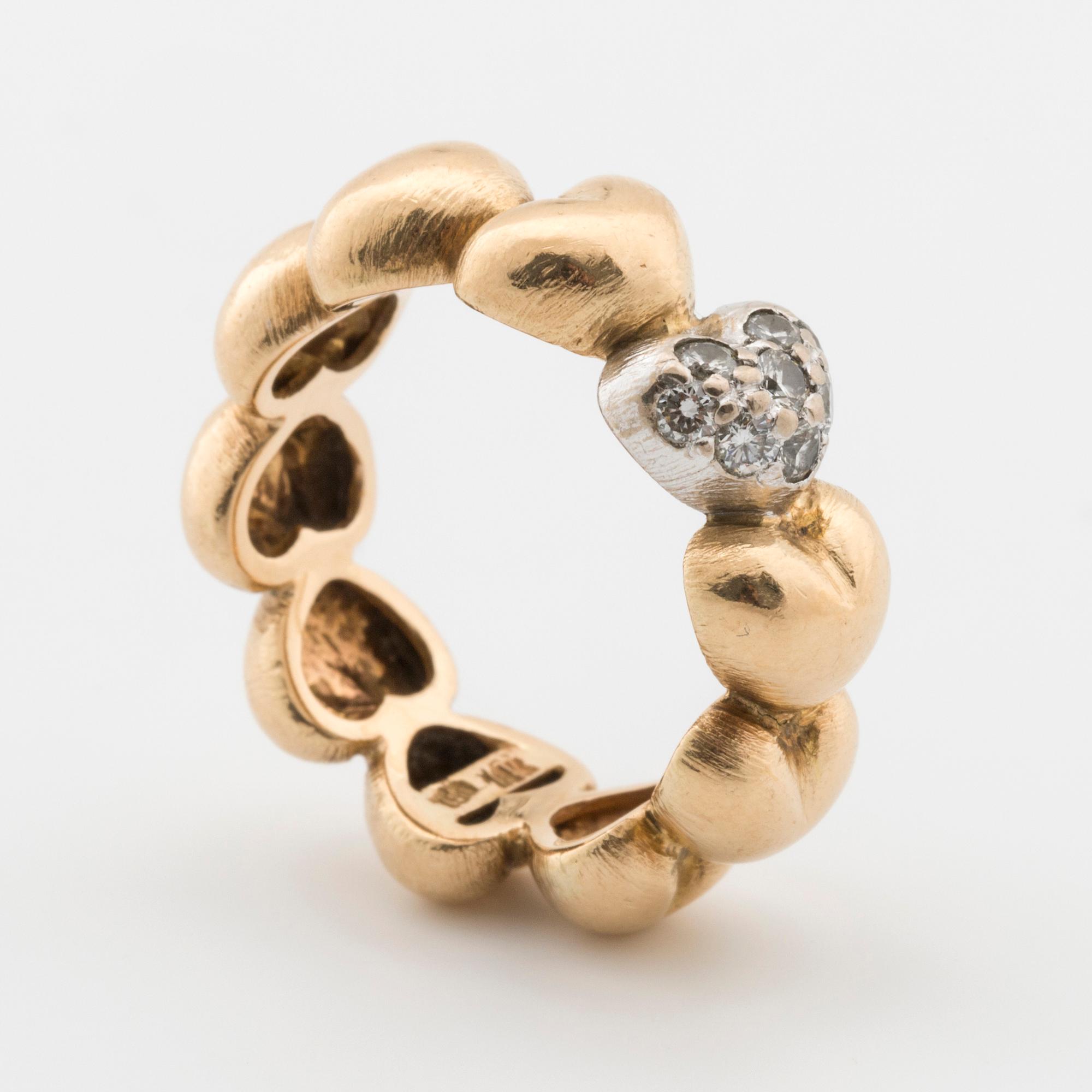 OLE LYNGGAARD Heart ring