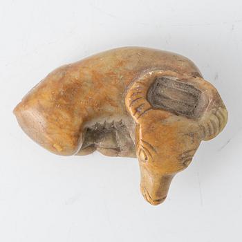 Skulptur, sten. Kina, 1900-tal eller äldre.