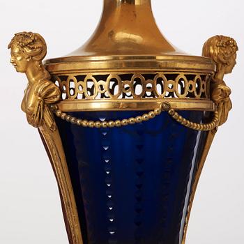 LAMPFOT. Louis XVI-stil, 1800-tal.