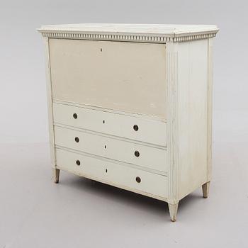 CHIFFONJÉ, sengustaviansk, omkring år 1800.
