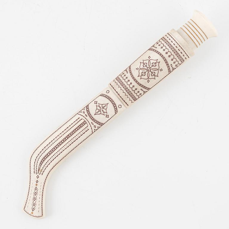 Thore Sunna, a reindeer horn knife, signed.