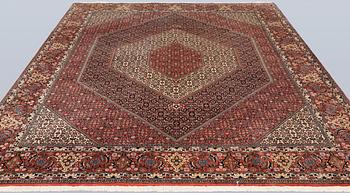 A Bidjar carpet, approx. 303 x 251 cm.