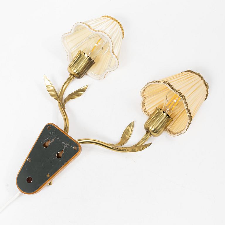 Harald Notini, a wall lamp model 8651, Arvid Böhlmarks Lampfabrik, Stockholm, 1940s.