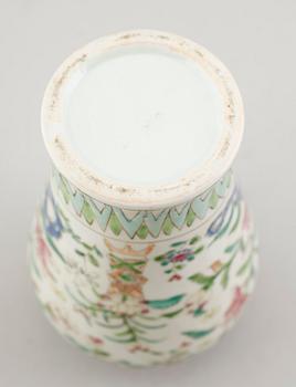 LOCKURNA, porslin, Kina, sannolikt 1800-tal.