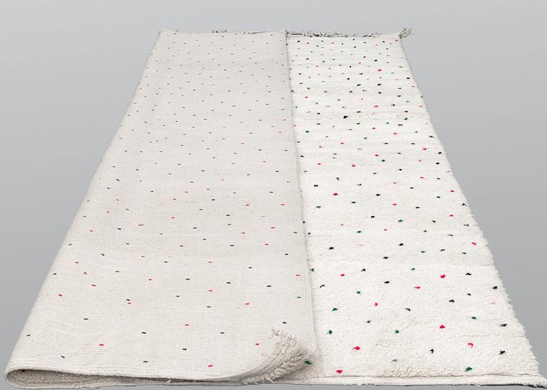 Matta, Marocko, ca 328 x 236 cm.