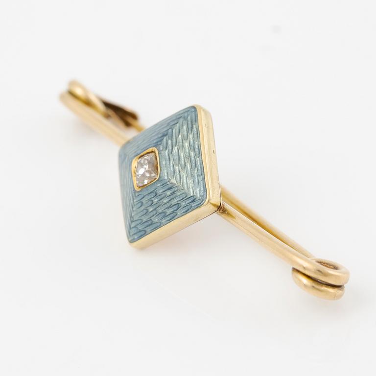 Brooch, 14K gold with enamel and old-cut diamond.