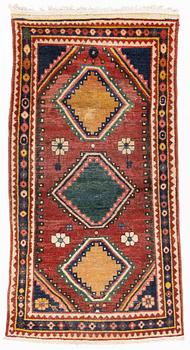 A semi-antique Khersake-Bakthiari carpet, ca 268 x 128-145 cm.