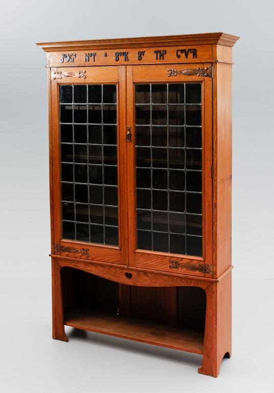 BOKSKÅP, England, sekelskiftet 1900.