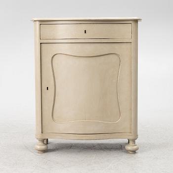 Cabinet, 20th century.