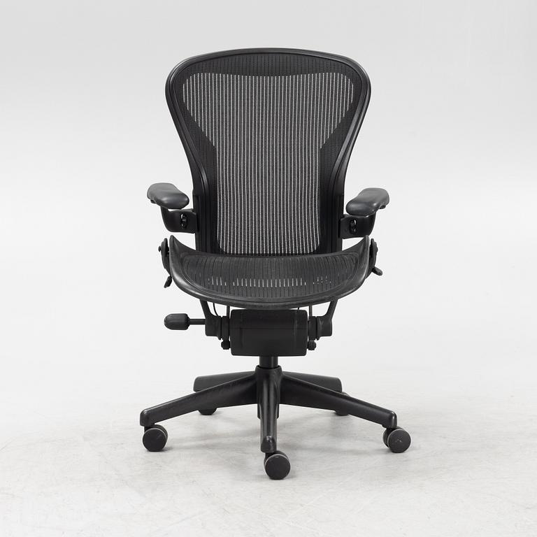 Don Chadwick/Bill Stump, an 'Aeron' swivel office chair, Herman Miller.