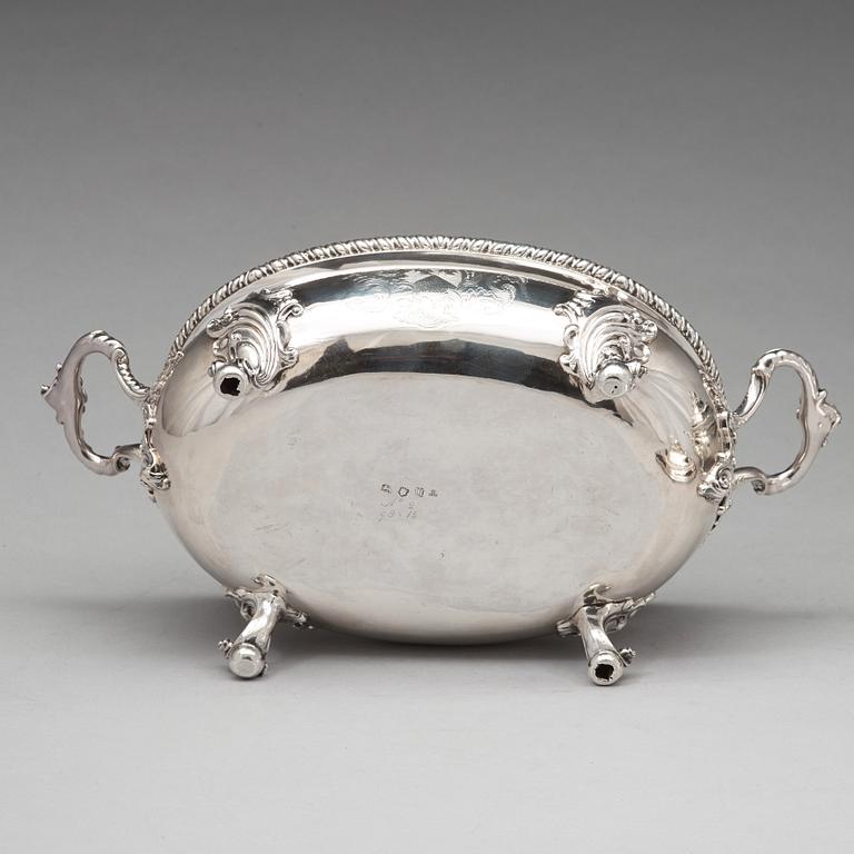 Edward Wakelin, Terriner, ett par, silver, London 1755, rokoko.