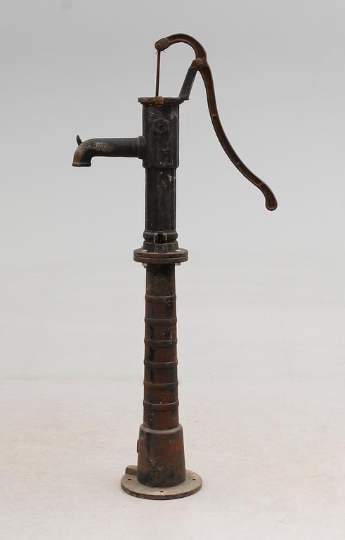 VATTENPUMP, gjutjärn, 1900-tal.