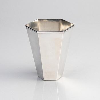 Wiwen Nilsson, vas, sterling silver, Lund 1946.