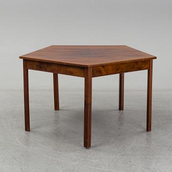 An early 20th century late Gustavian mahogany veneered table.