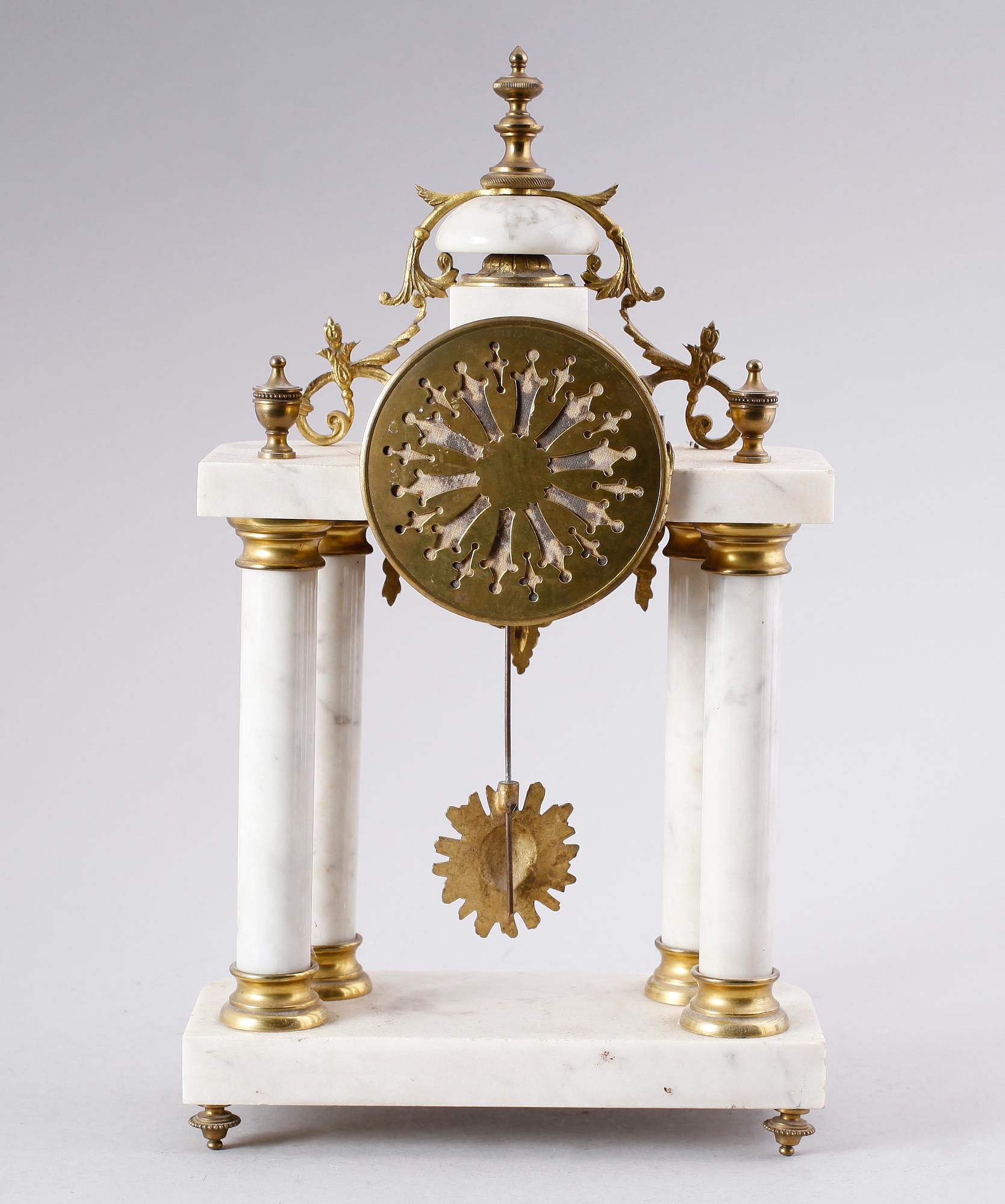 BORDSPENDYL, gustaviansk stil, 1800-talets andra hälft.