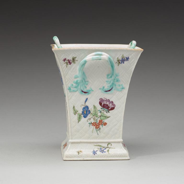 A famille rose tulip vase, Qing dynasty, Qianlong (1736-95).