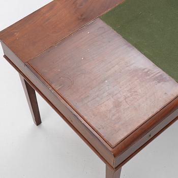 Skrivbord, troligen Danmark. 1900-talets första hälft.