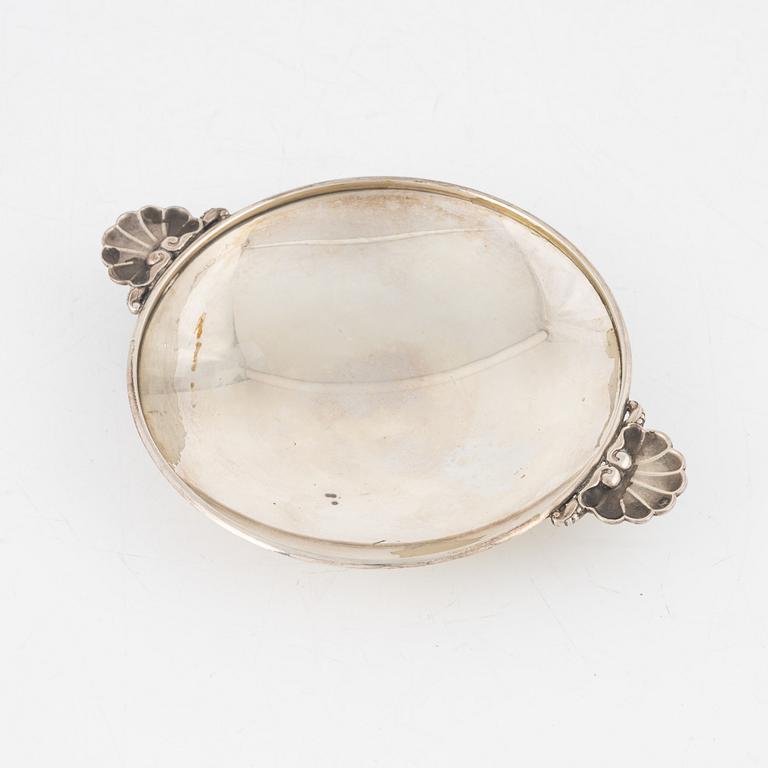 Gundorph Albertus, a sterling silver dish, model 355, Georg Jensen 1945-1977, Copenhagen, Denmark.