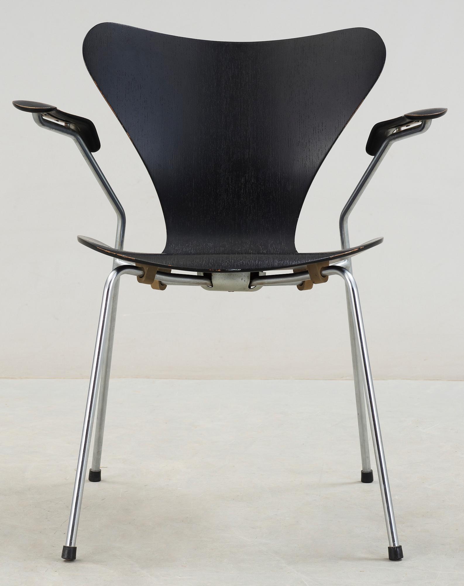 KARMSTOL, "Sjuan", Arne Jacobsen, Fritz Hansen,