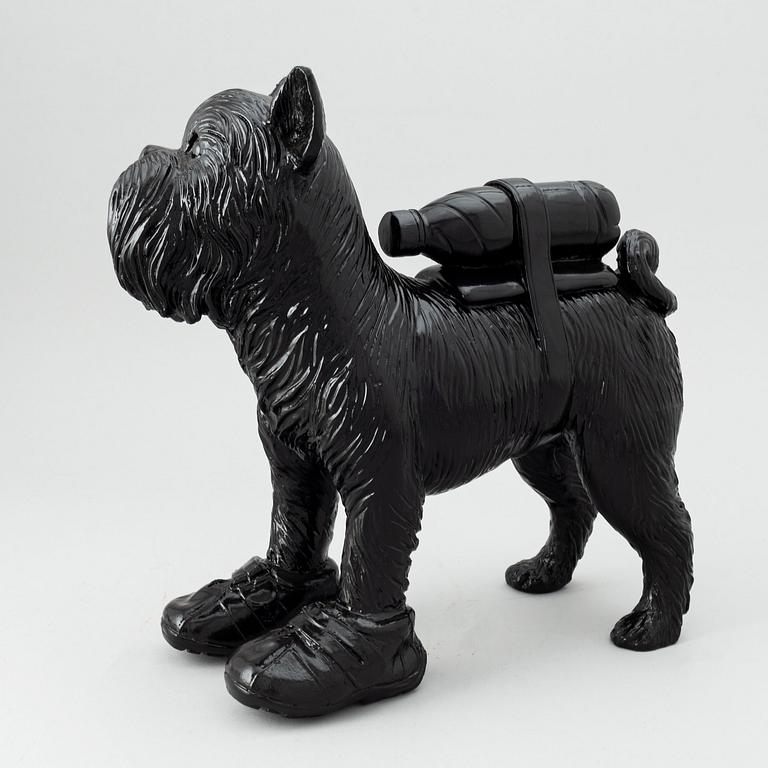 William Sweetlove, sculpture, plastic, signed 53/75.