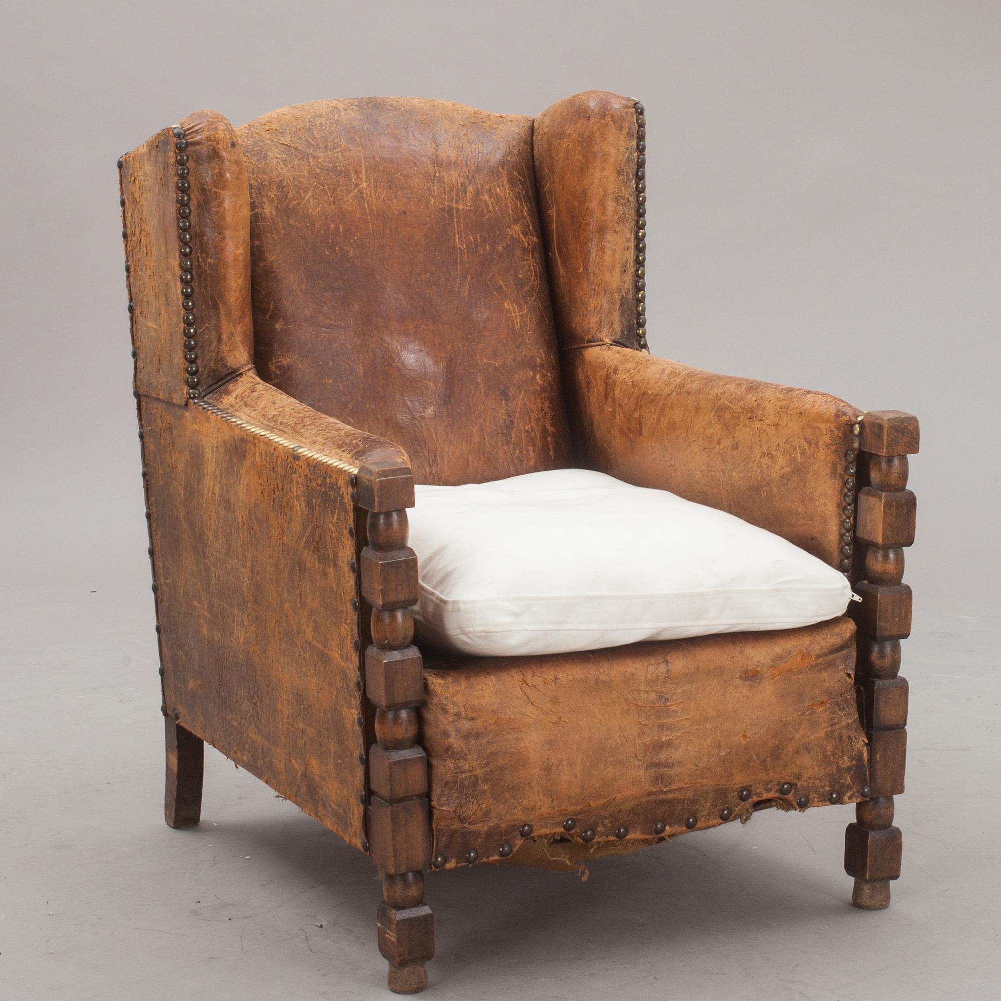 FÅTÖLJ, 1900-talets första hälft.