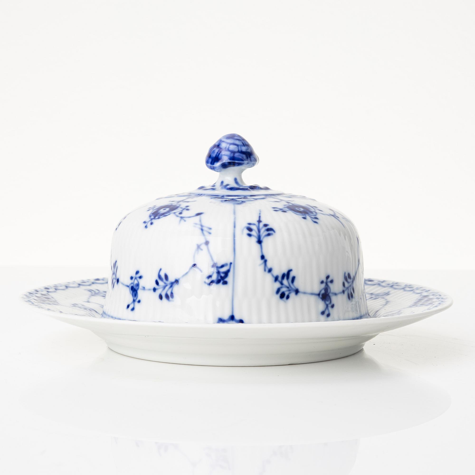 Royal Copenhagen, A 'blue fluted half lace' porcelain butter dish with stand, 1960s.