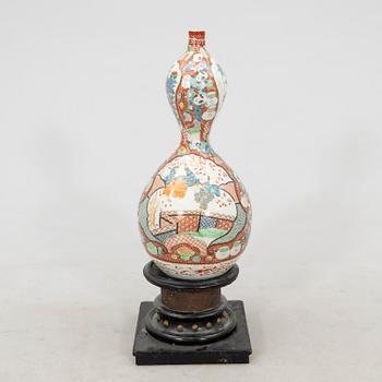 A large Japanese vase, late 19th Century.