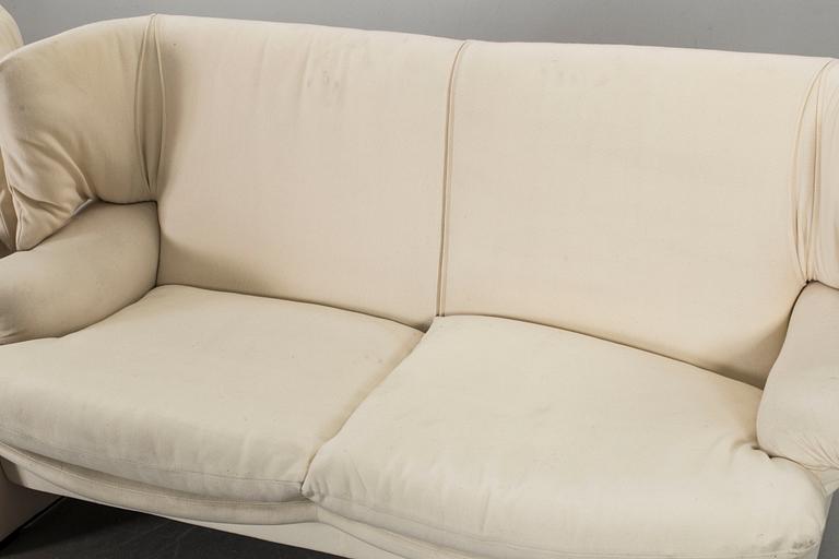 A VICO MAGISTRETTI "PORTOVENERE" SOFA AND ARMCHAIR, Cassina late 20th century.