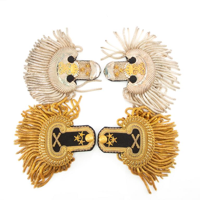 Epaulettes, 3 pairs from the first half of the 20th century.